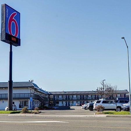 Motel 6-Eureka, Ca Redwood Coast מראה חיצוני תמונה