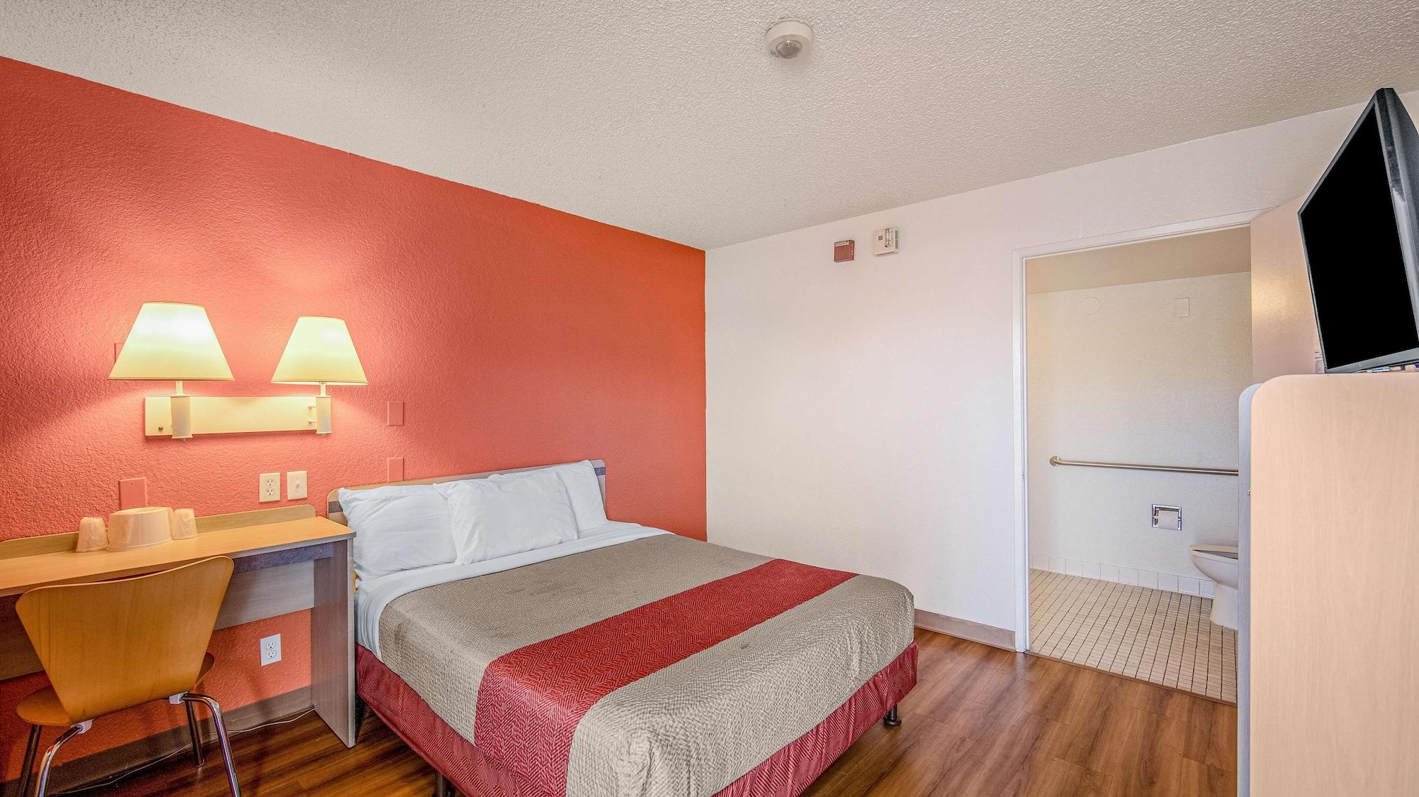 Motel 6-Eureka, Ca Redwood Coast מראה חיצוני תמונה