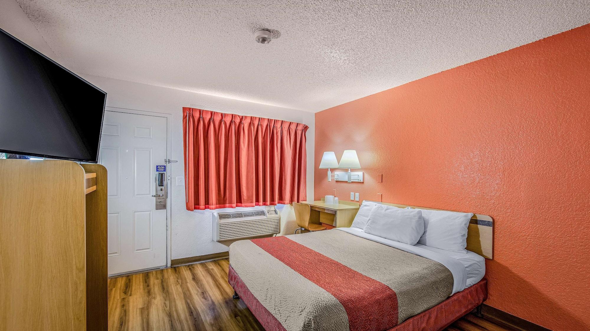 Motel 6-Eureka, Ca Redwood Coast מראה חיצוני תמונה