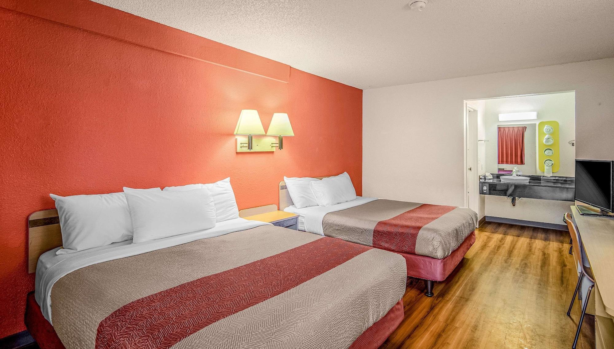 Motel 6-Eureka, Ca Redwood Coast מראה חיצוני תמונה
