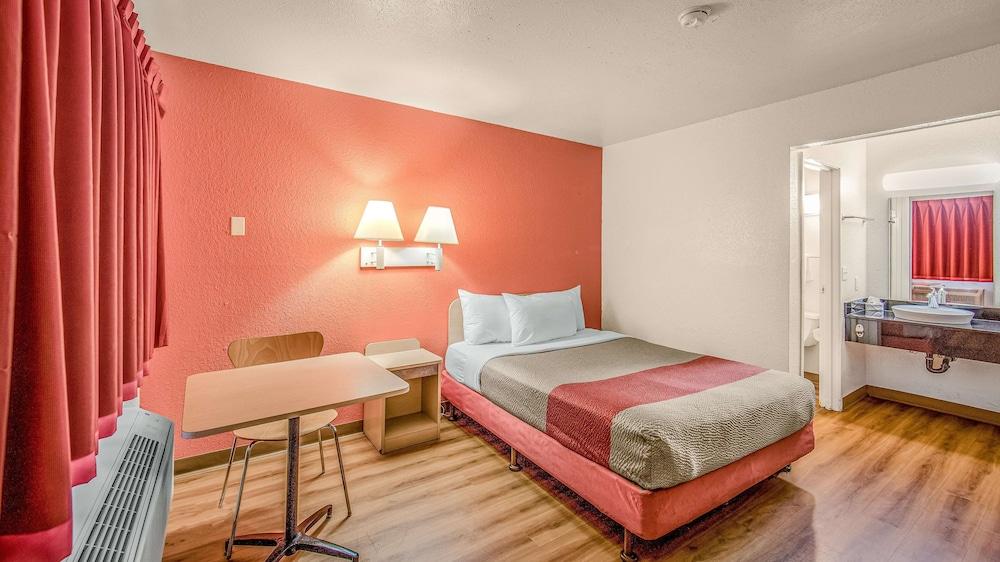 Motel 6-Eureka, Ca Redwood Coast מראה חיצוני תמונה