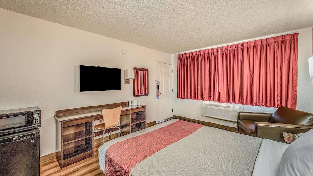 Motel 6-Eureka, Ca Redwood Coast מראה חיצוני תמונה