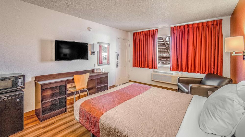 Motel 6-Eureka, Ca Redwood Coast מראה חיצוני תמונה