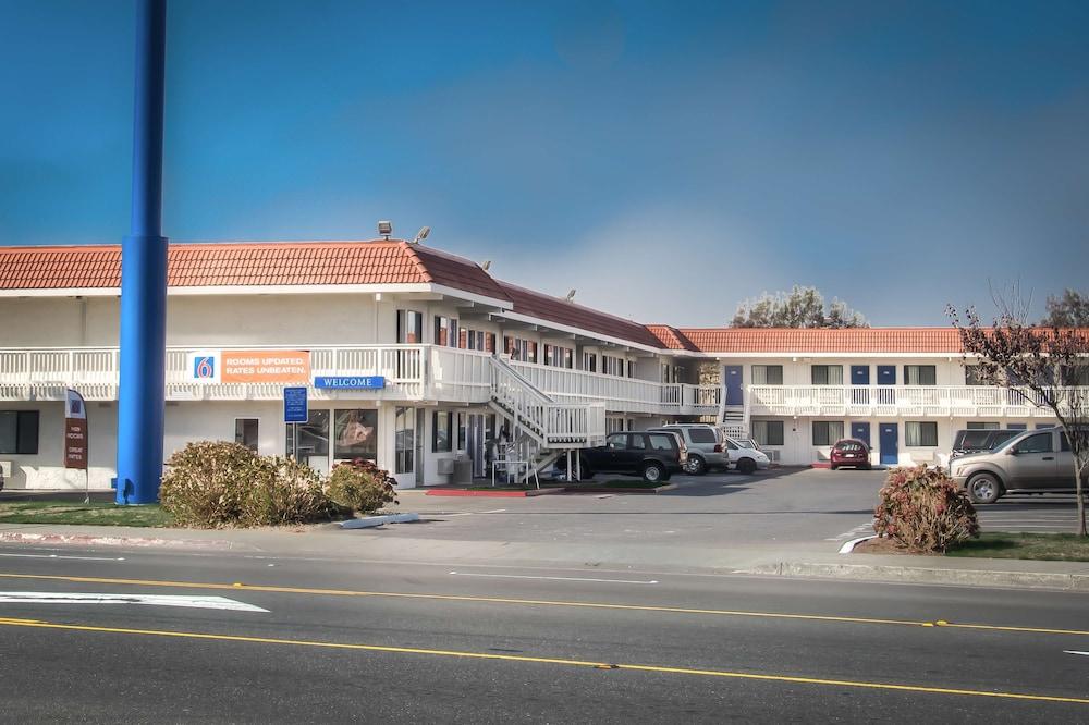 Motel 6-Eureka, Ca Redwood Coast מראה חיצוני תמונה