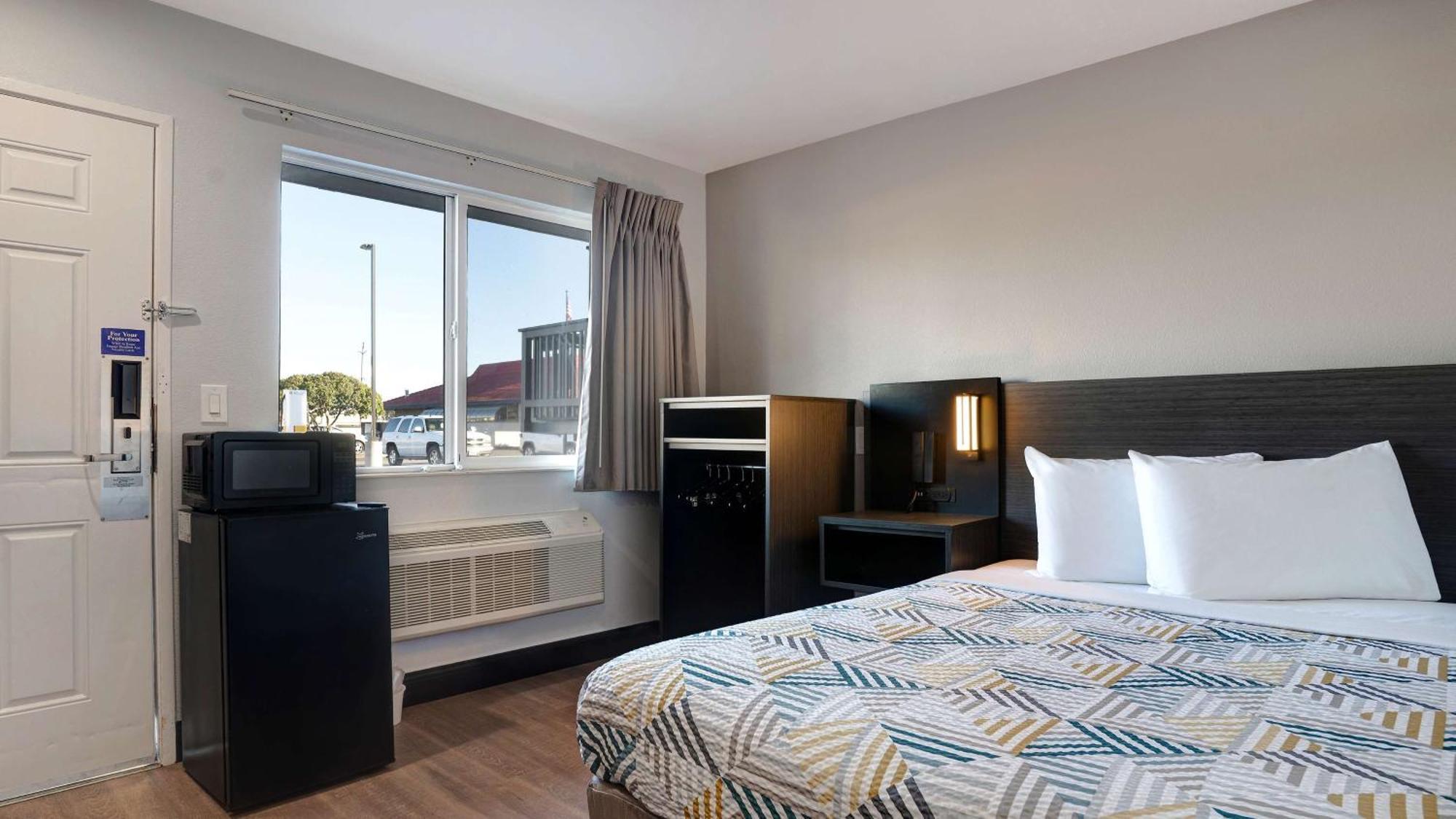 Motel 6-Eureka, Ca Redwood Coast מראה חיצוני תמונה